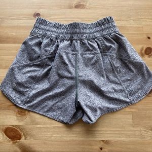 Lululemon Tracker Short V *4" Heather Lux Multi Black Grey Size 6 W7AT8S
